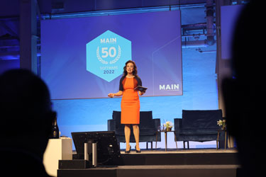 Professionelle Moderation beim MAIN Software 50 Award Moderation zum MAIN Software 50 Award